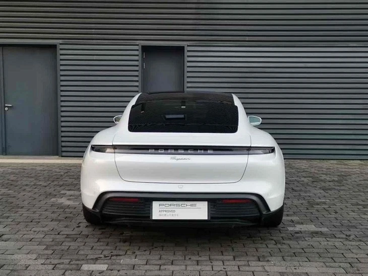 2020 Porsche Taycan factory