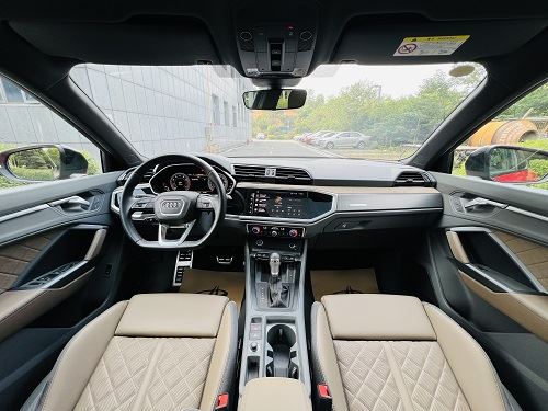 Audi2024 Audi Q3 45 TFSI Quattro Stylish And Dynamic best